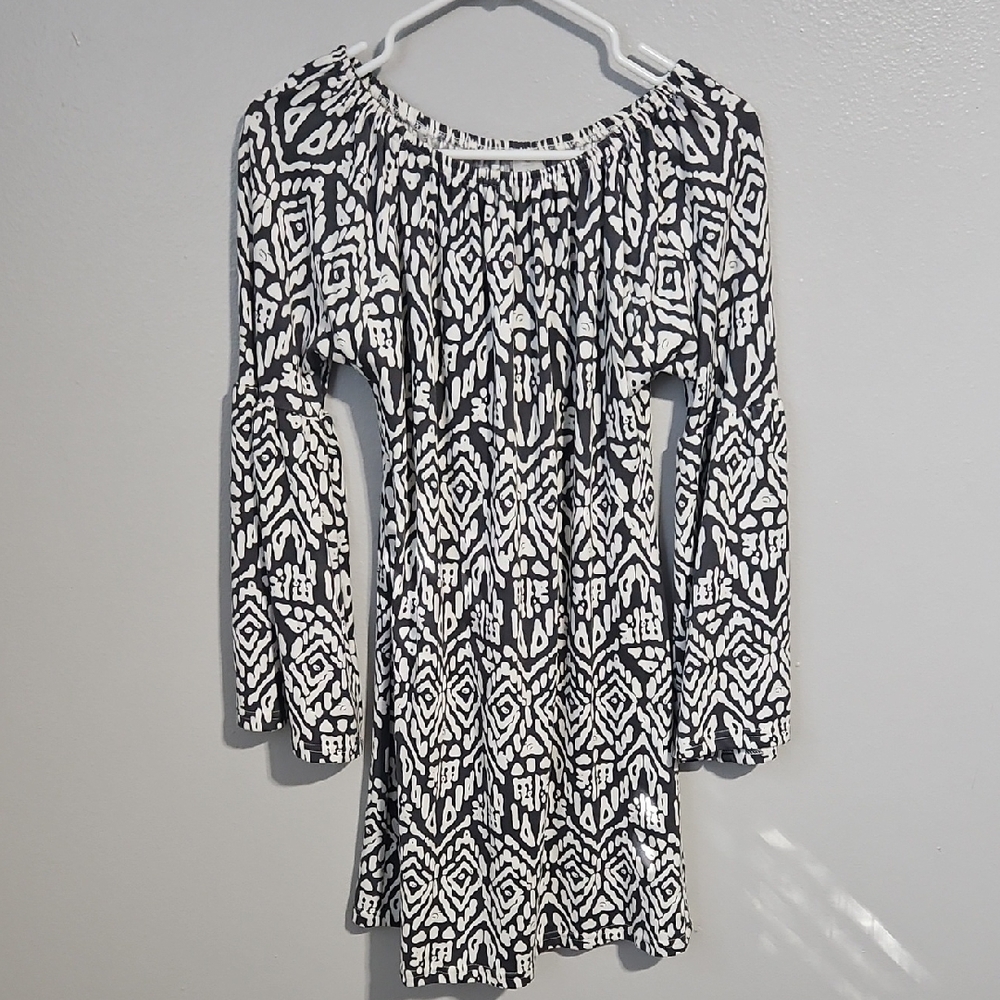 Grey and White Patterned Off-Shoulder Dress